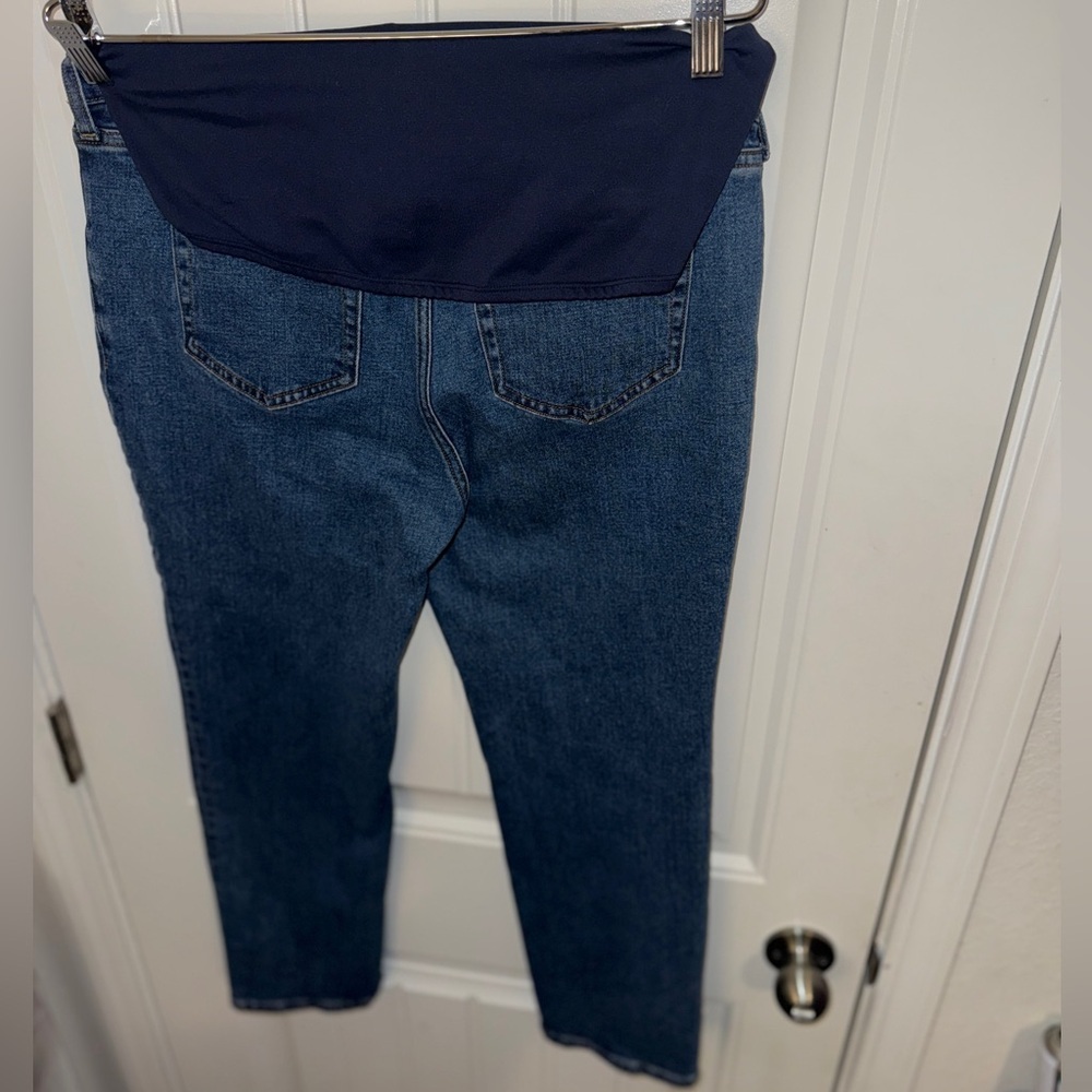 Abercrombie & Fitch Lightweight Comfort Stretch Maternity Ankle Straight Jean - Picture 14 of 16